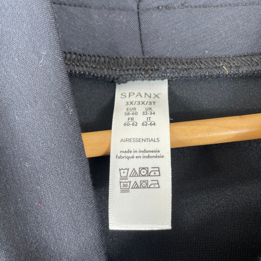 Spanx AirEssentials Pullover Womens 3XL Black Mock Neck Pleated Athleisure Top - Picture 6 of 11